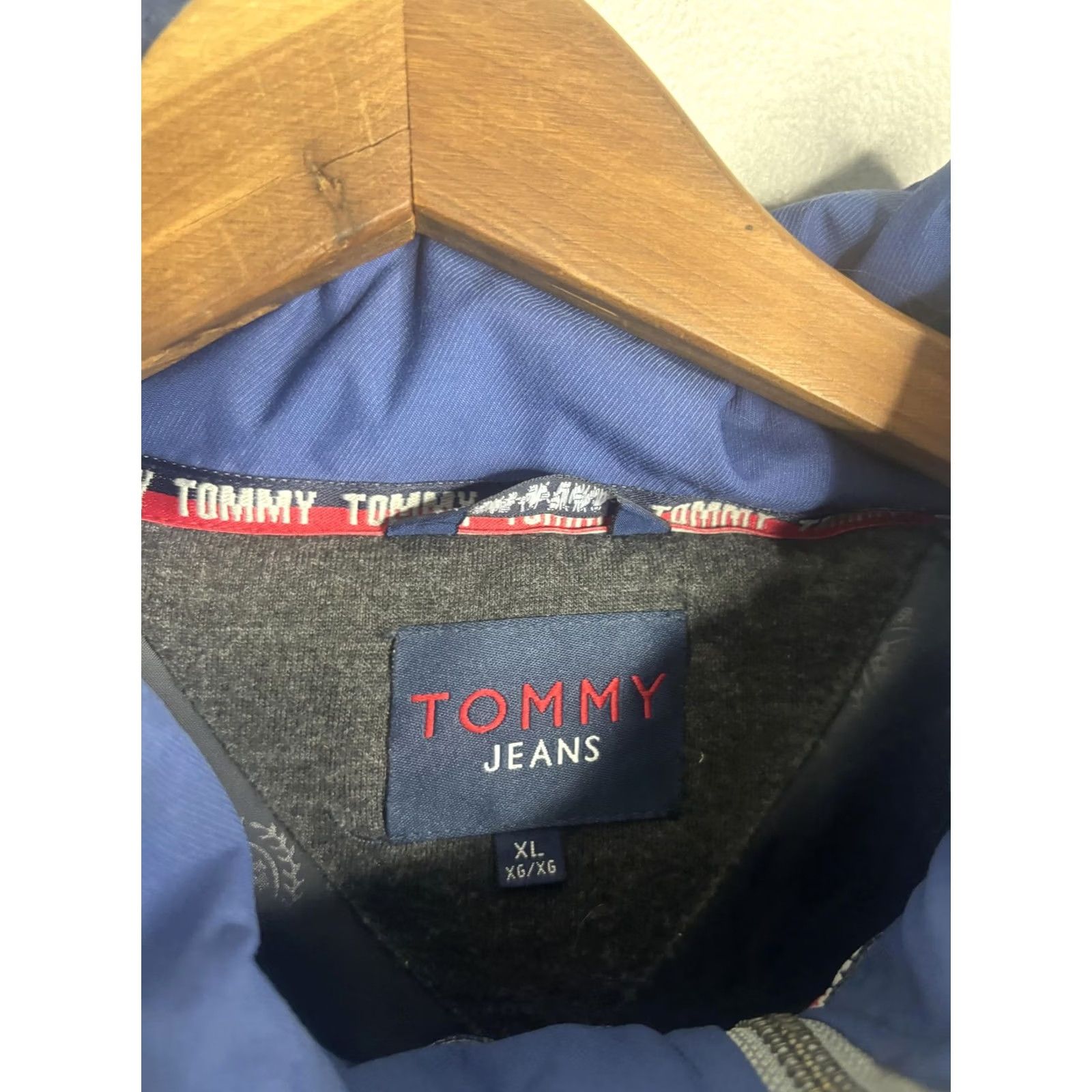 Tommy Hilfiger Tommy Jeans Jacket Mens XL Blue Puffer Coat Winter Zip Pockets Warm Size US 36 / EU 52 - 4 Thumbnail