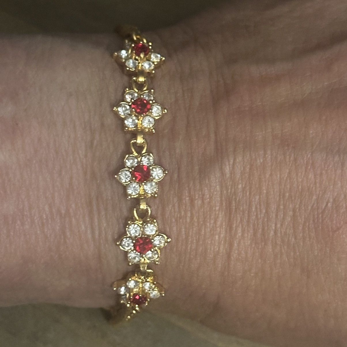 Vintage Vintage rhinestone flower link chain bracelet Size ONE SIZE - 2 Thumbnail