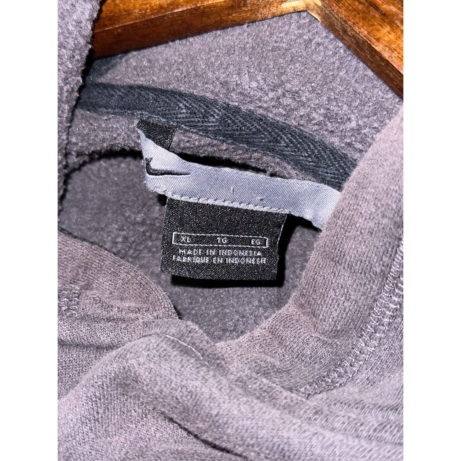 Nike 🖤 VINTAGE NIKE EMBROIDERED HOODIE – FADED BLACK SIZE XL Size US XL / EU 56 / 4 - 3 Thumbnail