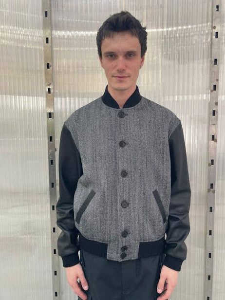 oc11z0525 Paneled Bomber Jacket in Black