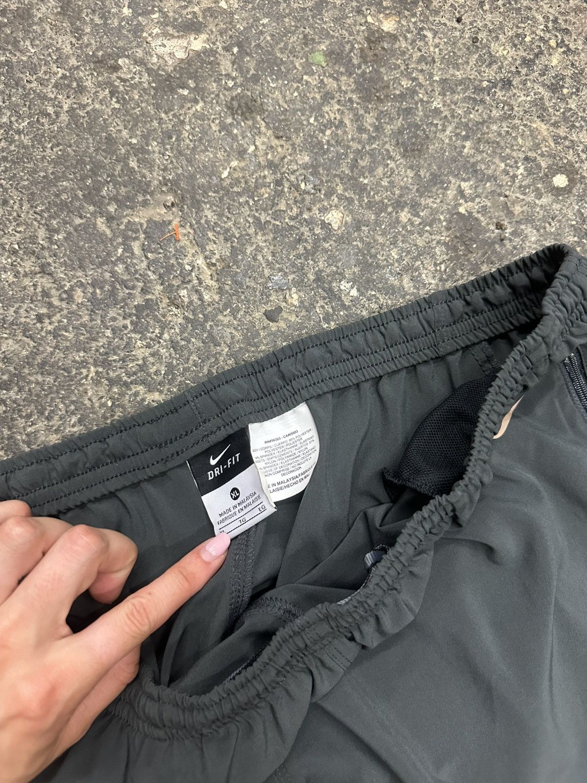Nike Y2K Nike track pants Size US 30 / EU 46 - 3 Thumbnail