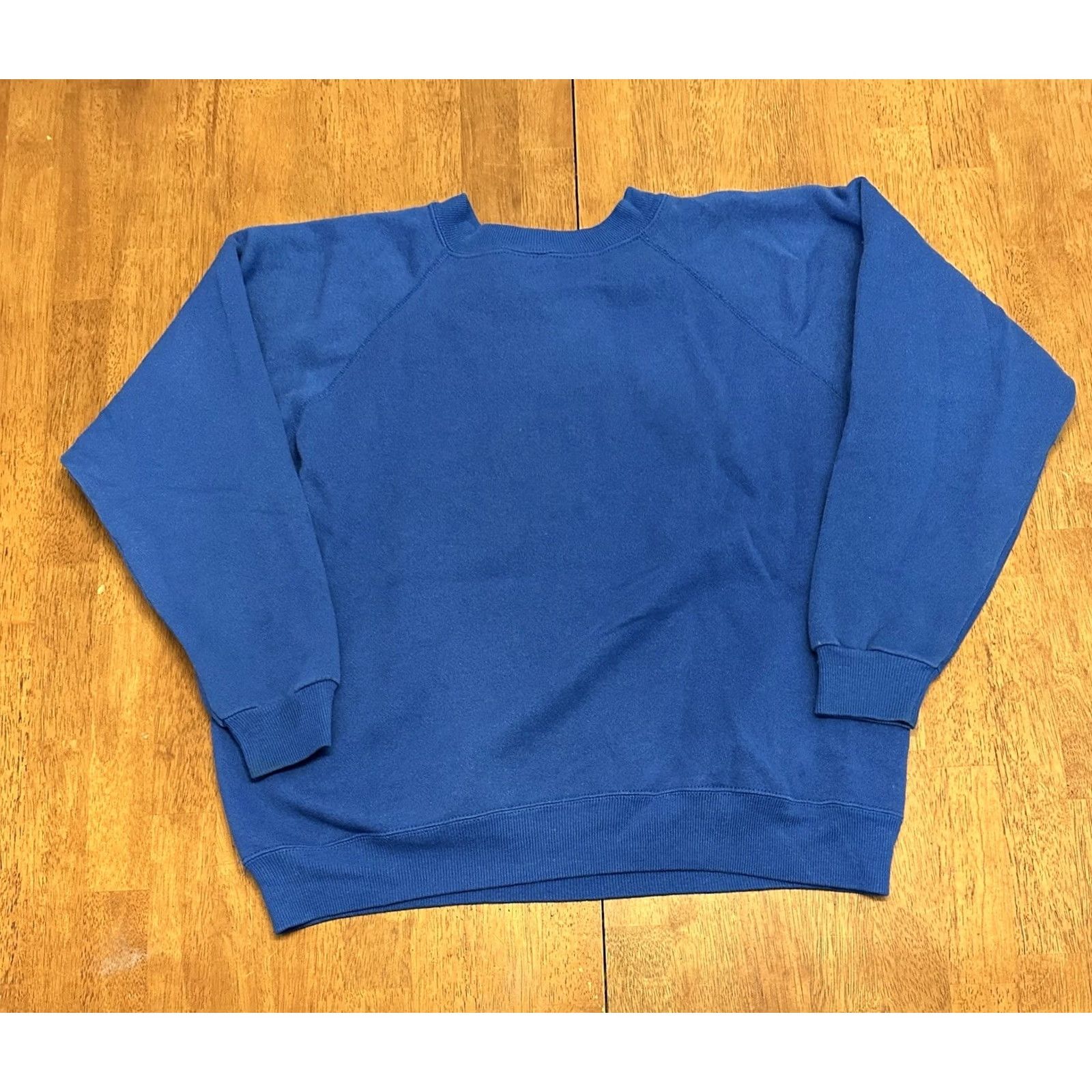 Hanes VINTAGE Hanes Sweatshirt Blue Large 80s Crewneck Mens Size US L / EU 52-54 / 3 - 5 Thumbnail
