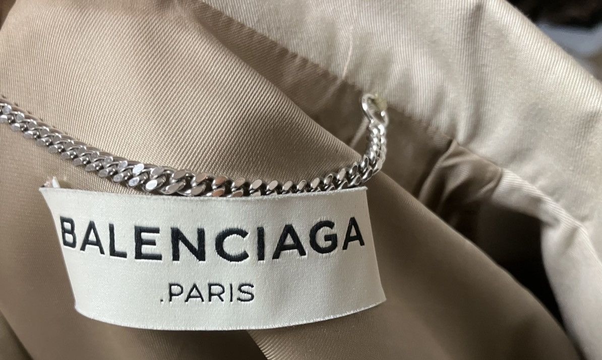 Balenciaga × Vetements balenciaga 17fw cropped over shoulder baracuta jacket Size US S / EU 44-46 / 1 - 3 Thumbnail