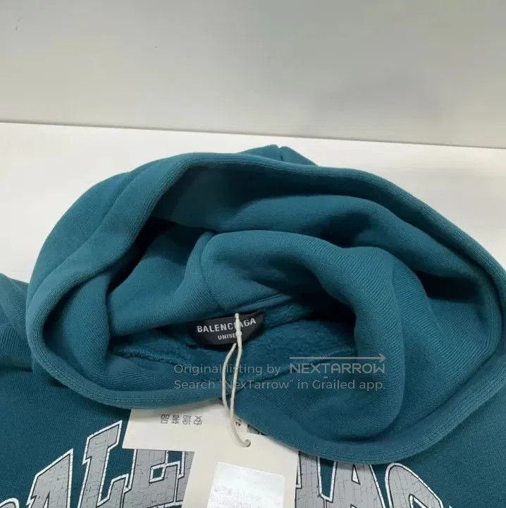Balenciaga Balenciaga Blue Logo Hoodie for Men. Size US S / EU 44-46 / 1 - 5 Thumbnail