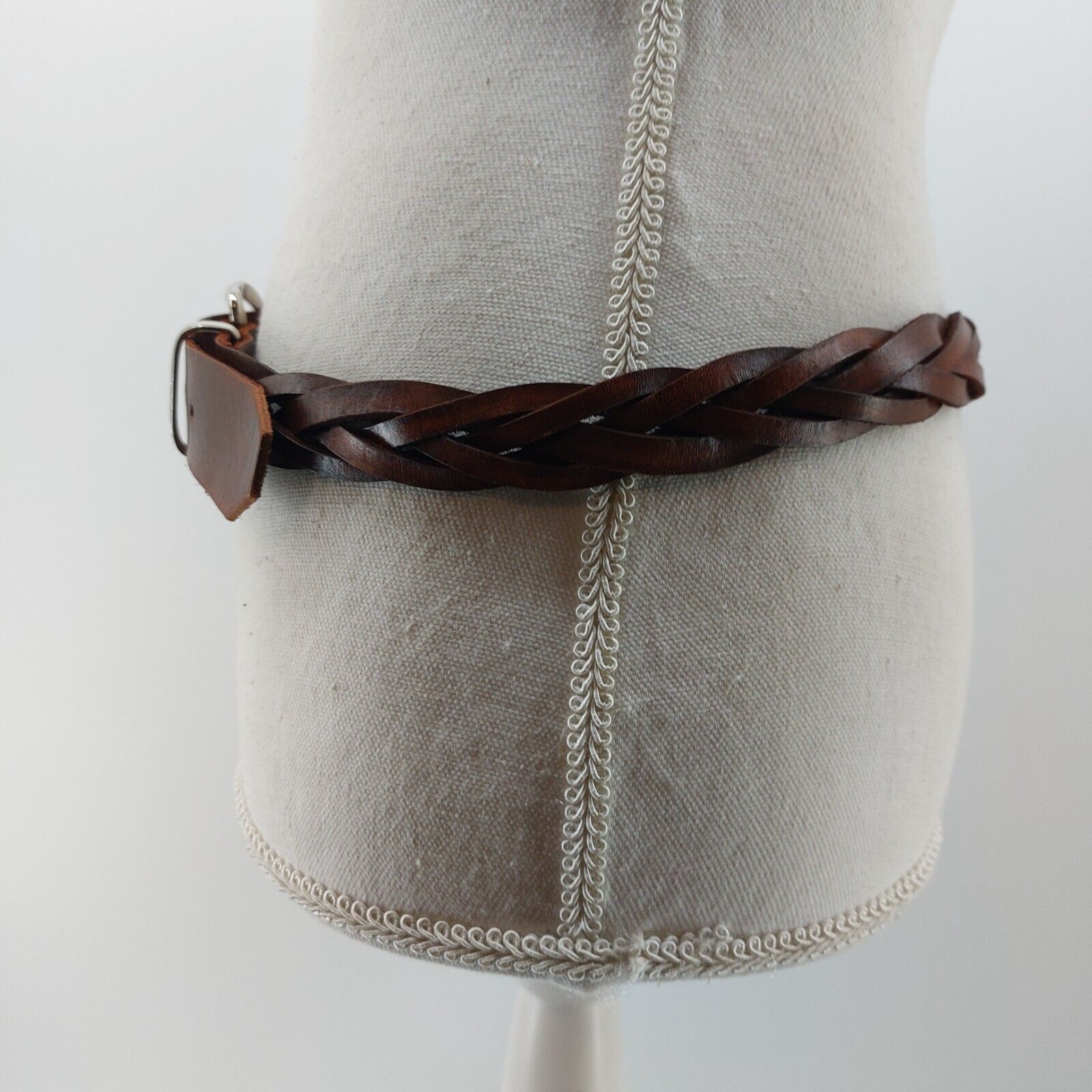 Other Women's Brown Leather Woven Braided Weaved Belt 33 Size ONE SIZE - 7 Thumbnail