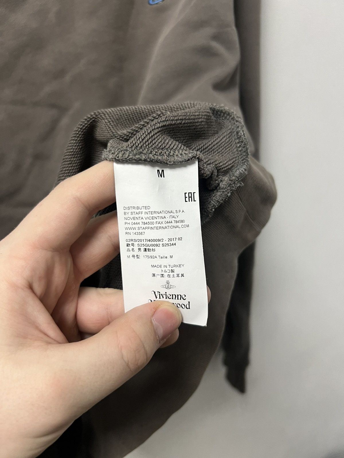Vivienne Westwood Vintage Vivienne Westwood Sweatshirt Orb Logo Basic Pullover Size US M / EU 48-50 / 2 - 6 Thumbnail