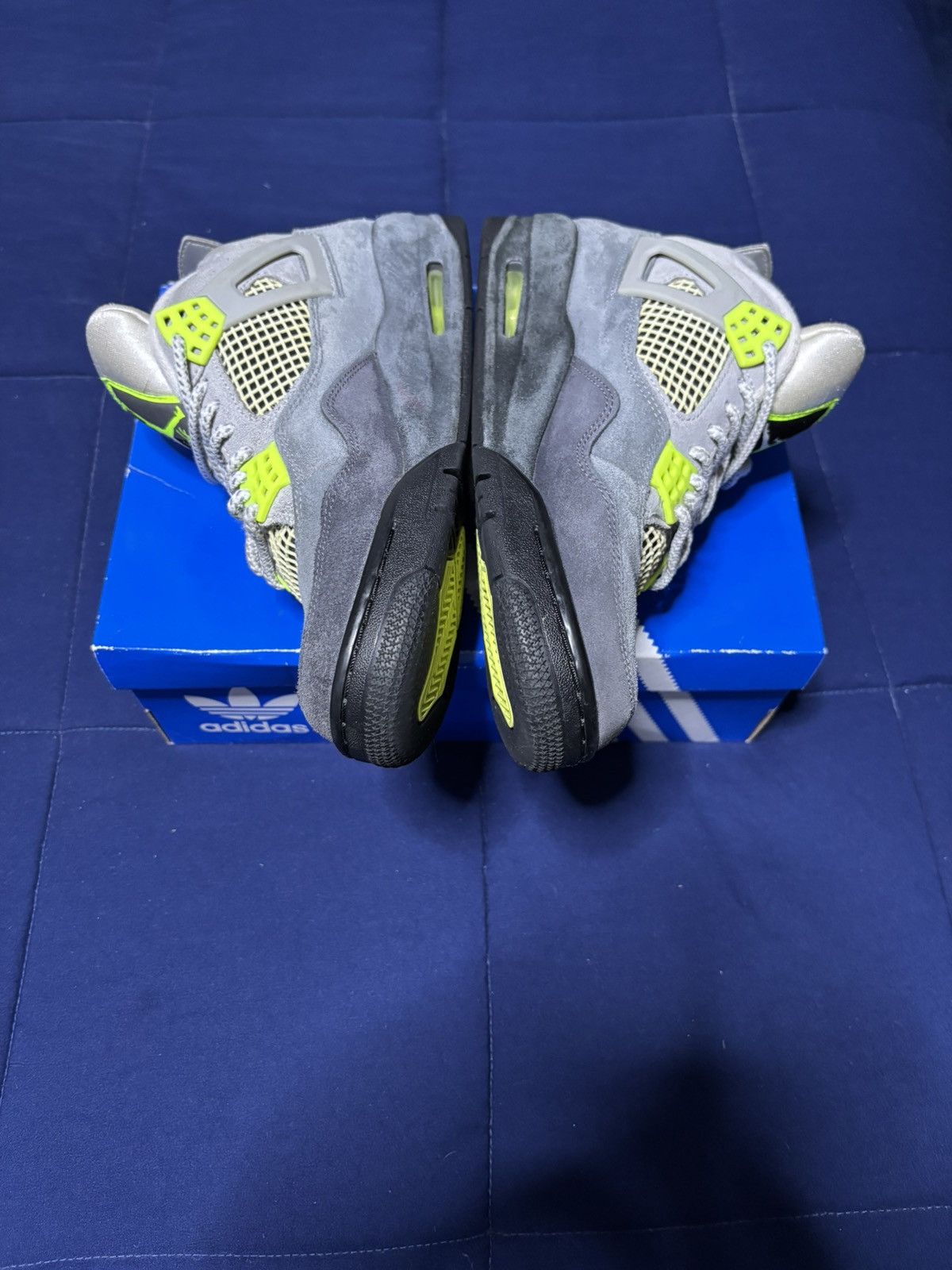 Jordan Brand Jordan 4 Retro SE Neon 95 2020 Size 9.5 Size US 9.5 / EU 42-43 - 4 Thumbnail