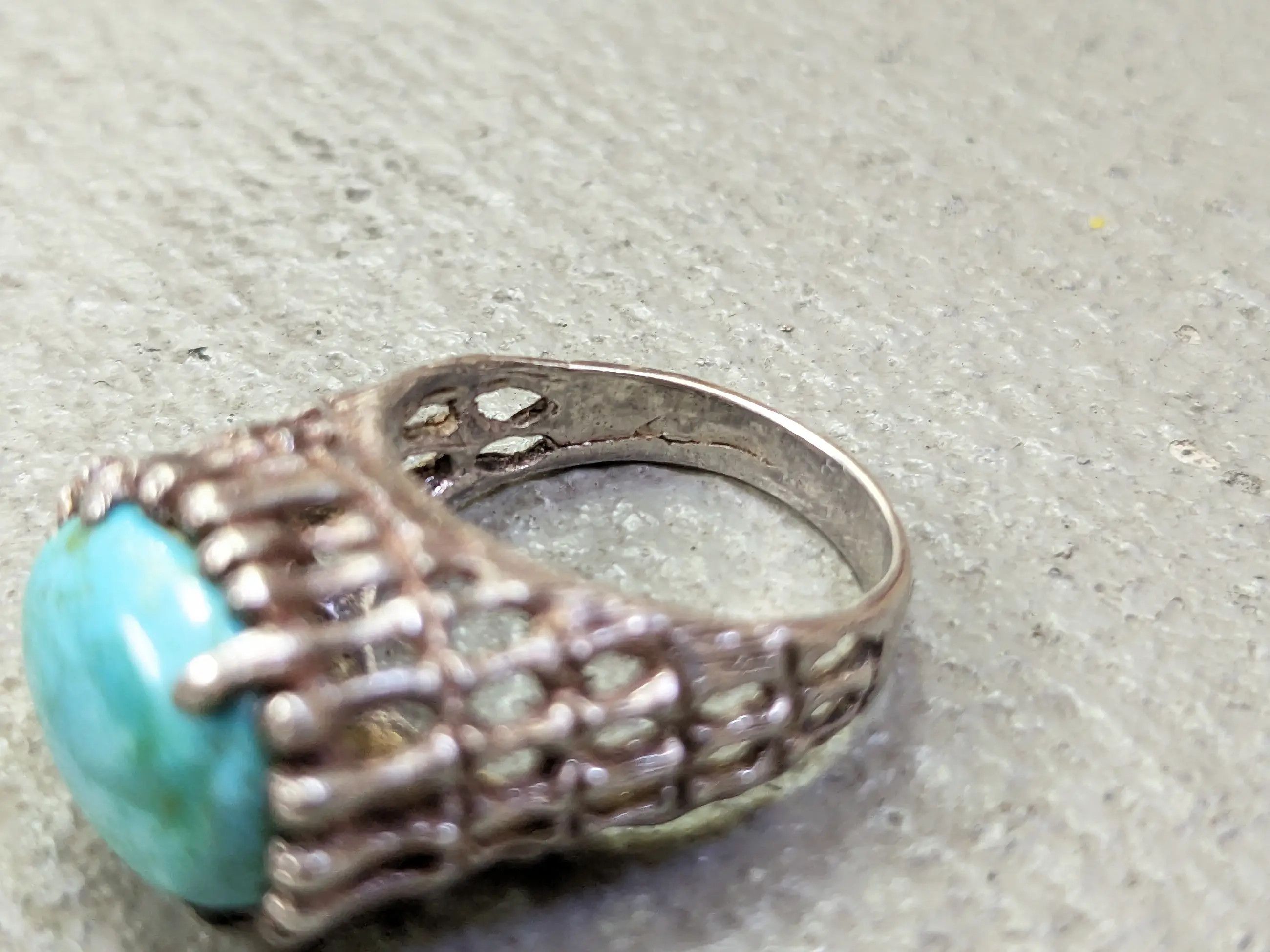 Jewelry Vintage Sterling Silver Ring Green Turquoise Oval 7.5 Brutal Size ONE SIZE - 11 Thumbnail