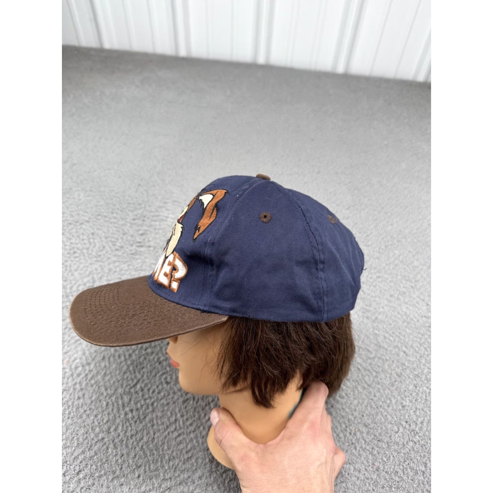 Vintage VINTAGE Wile E. Coyote Why Me Snapback Embroidered Branded Looney Tunes Tan Blue Hat Men One Size Black Style Snapback Size ONE SIZE - 2 Thumbnail