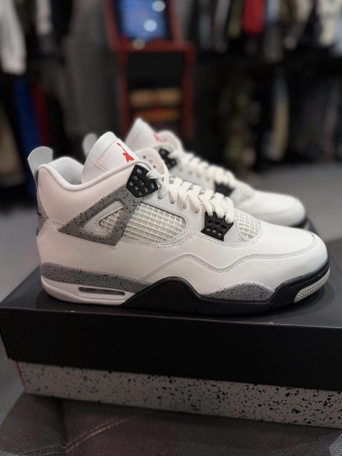 Jordan Brand Size 11 - Air Jordan 4 Retro Summit White Cement FV5029-100 Size US 11 / EU 44 - 2 Thumbnail