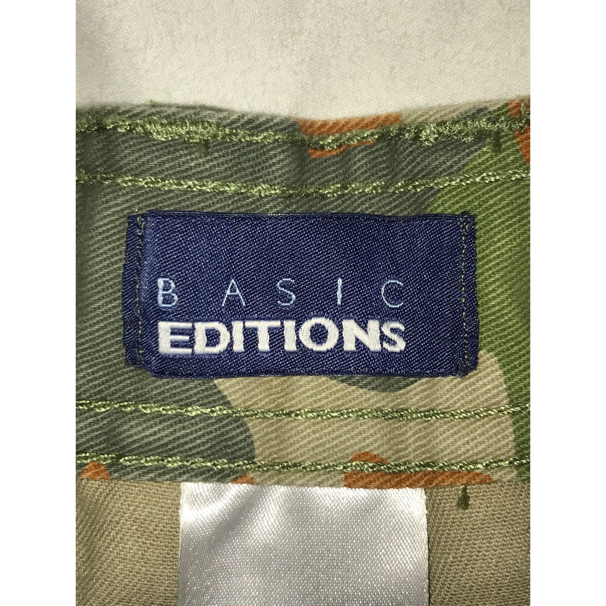 Other Basic Edistion Green & Orange Camouflage Cargo Shorts Size US 34 / EU 50 - 3 Thumbnail