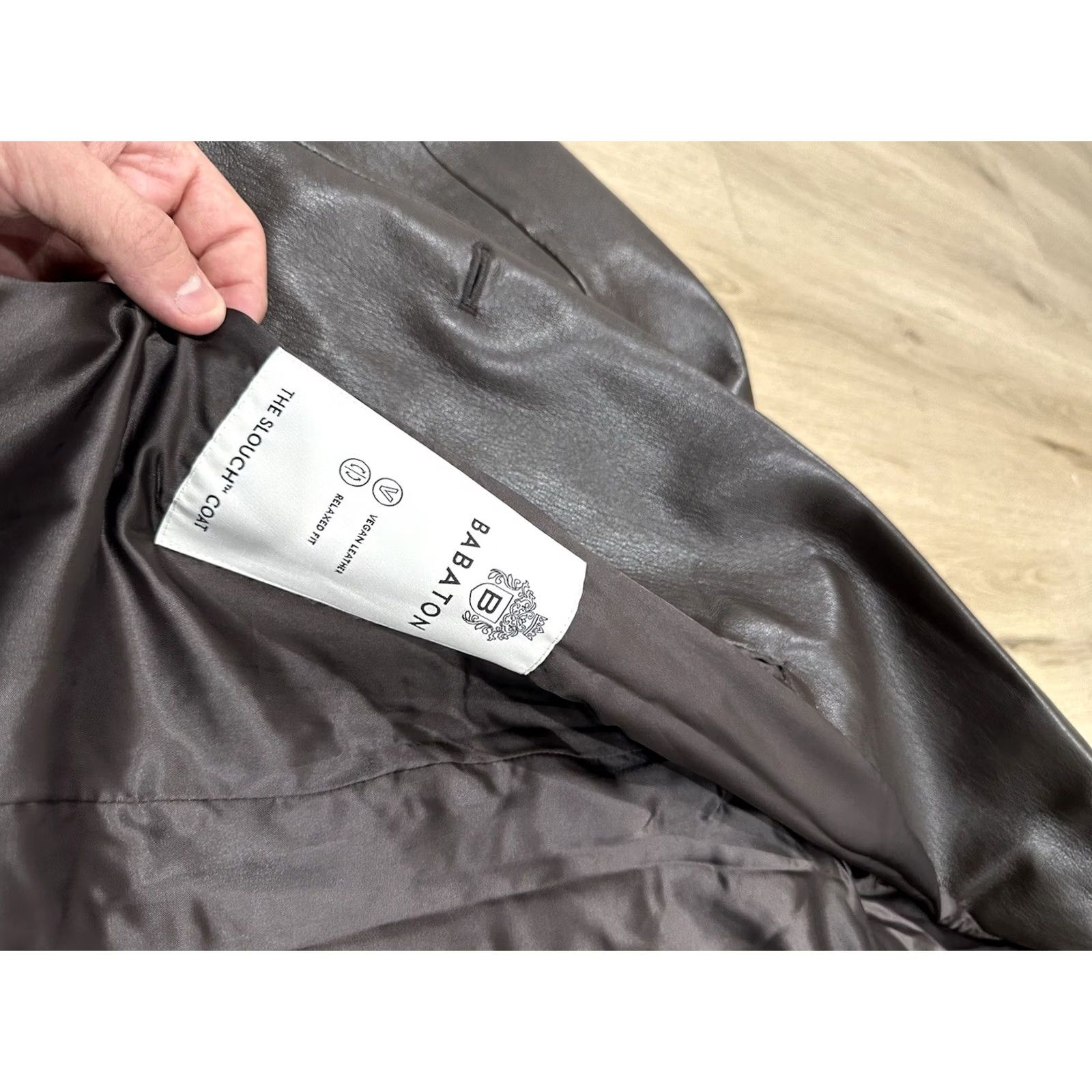 Vintage VINTAGE Aritzia Babaton The Slouch Coat Faux Leather XS Women Brown Trench Coat Slouch Mens Womens Size XS / US 0-2 / IT 36-38 - 6 Thumbnail
