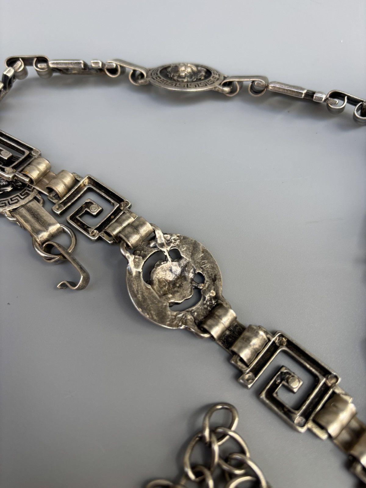Versace 90s Versace Silver Italy Lion’s Head Chain Belt 32” Size ONE SIZE - 8 Thumbnail