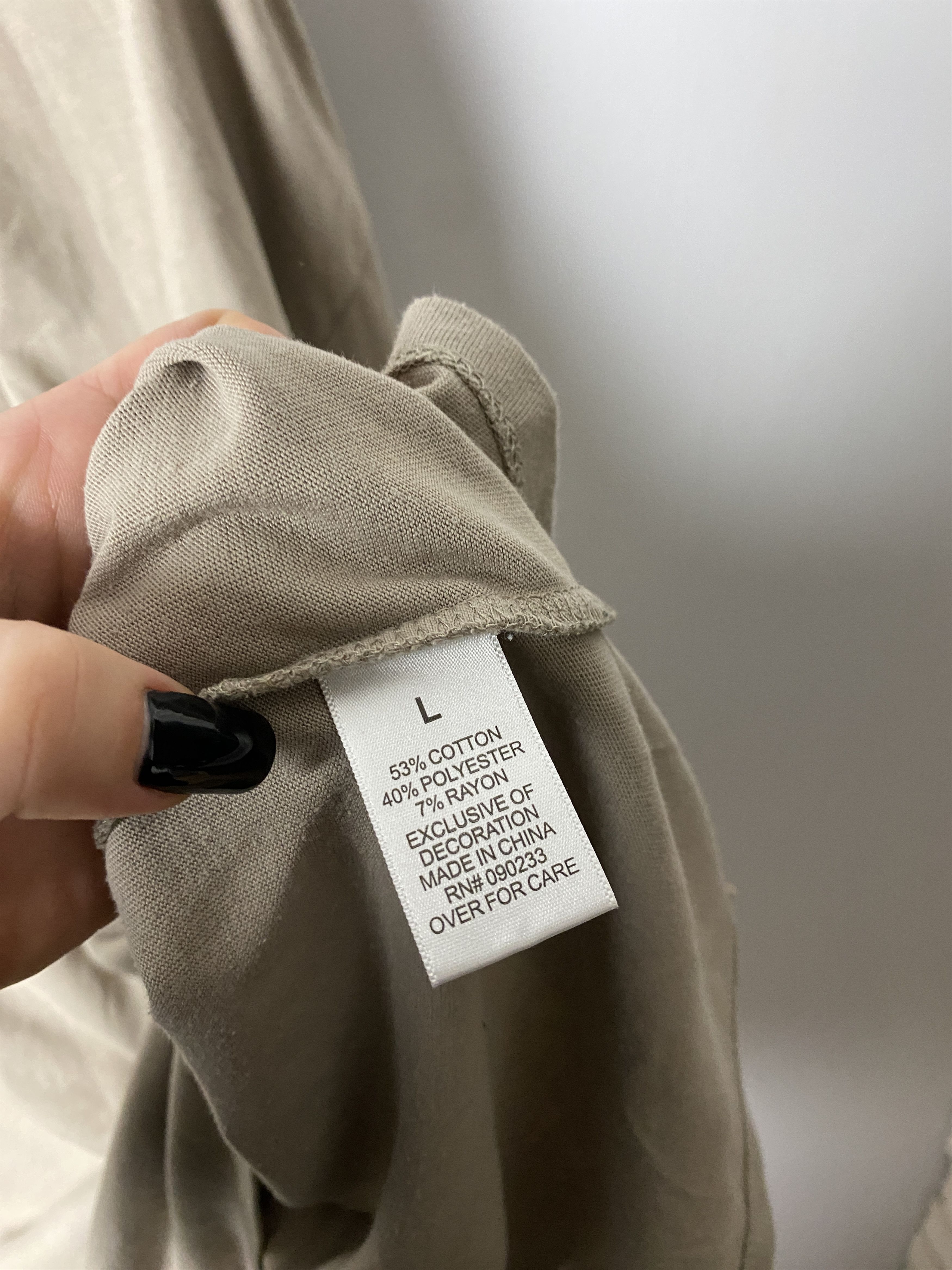 Essentials Essentials Fear of God basic small logo t-shirt tee Size US L / EU 52-54 / 3 - 5 Thumbnail