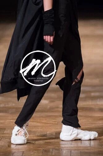Yohji Yamamoto Yohji Yamamoto size 1 Ripped irregular pants 2503-Nextarro Size US 28 / EU 44 - 2 Thumbnail