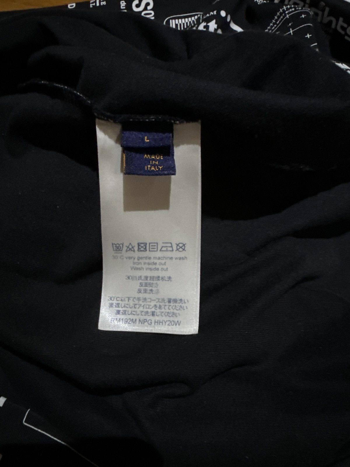 Louis Vuitton × Virgil Abloh LV Allover Logo Tshirt Virgil Abloh Size US L / EU 52-54 / 3 - 3 Thumbnail