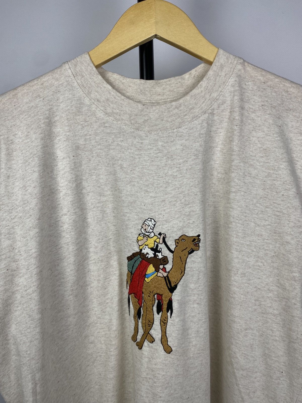 Cartoon Network × Vintage Vintage 90s Adventures of Tintin embroidered LogoT-shirt Size US L / EU 52-54 / 3 - 3 Thumbnail