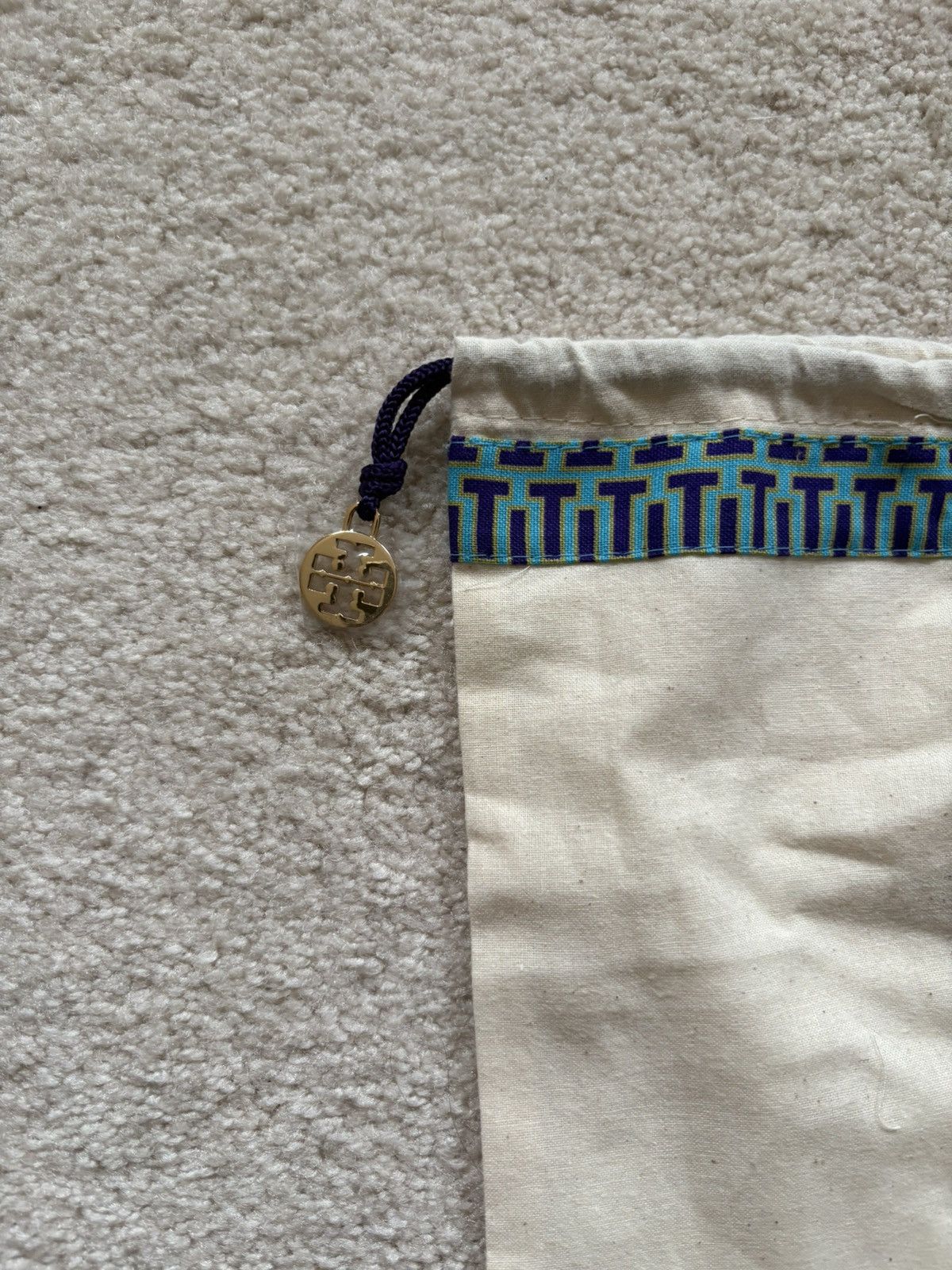 Tory Burch Tory Burch drawstring dust bag-excellent condition Size ONE SIZE - 3 Thumbnail