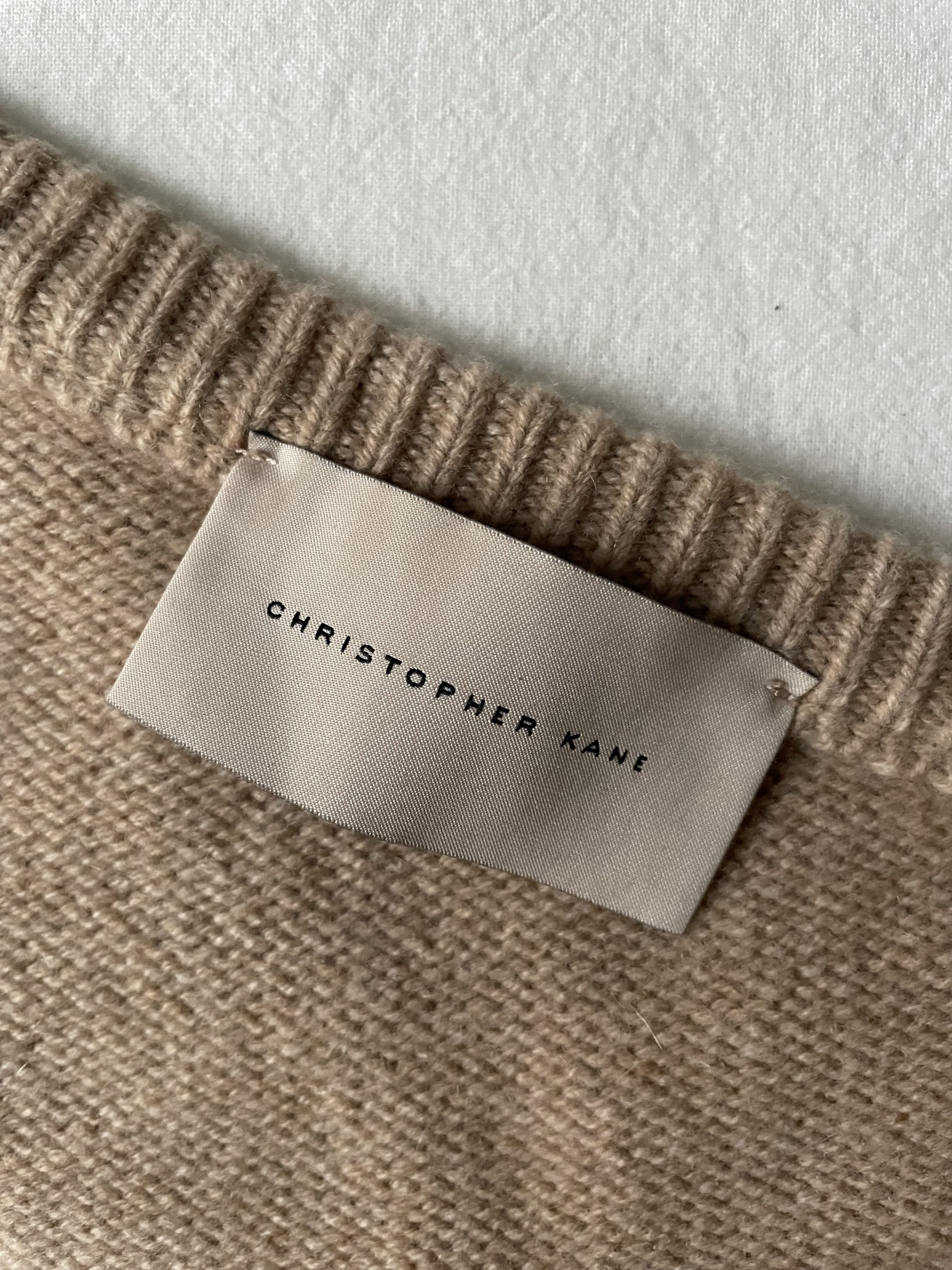 Christopher Kane Christopher Kane Off the Shoulder Sweater Size XS / US 0-2 / IT 36-38 - 4 Thumbnail