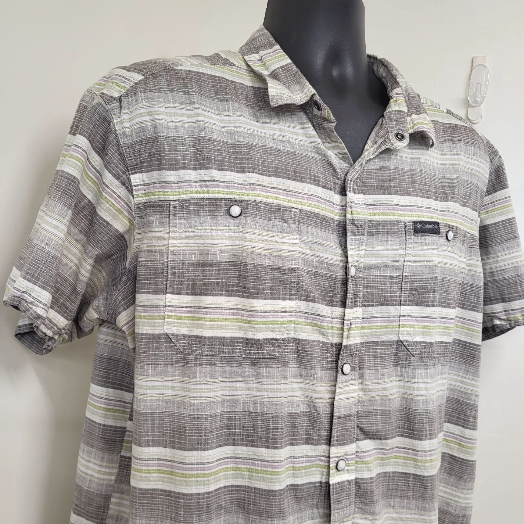 Vintage Columbia Shirt Men XL Gray/White/Lime Green Striped Cotton Button Down Shirt - Button-Up, Short Sleeve, Classic Outdoor Workwear Size US XL / EU 56 / 4 - 3 Thumbnail
