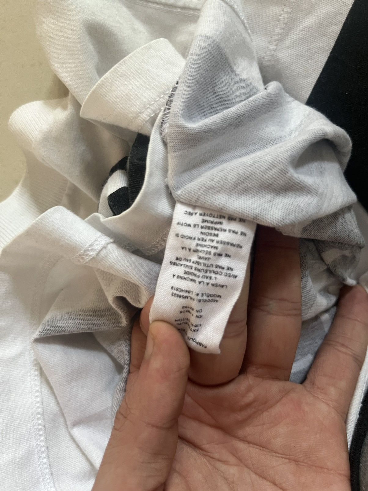 Helmut Lang Helmut lang Stripe Logo Size US S / EU 44-46 / 1 - 6 Thumbnail