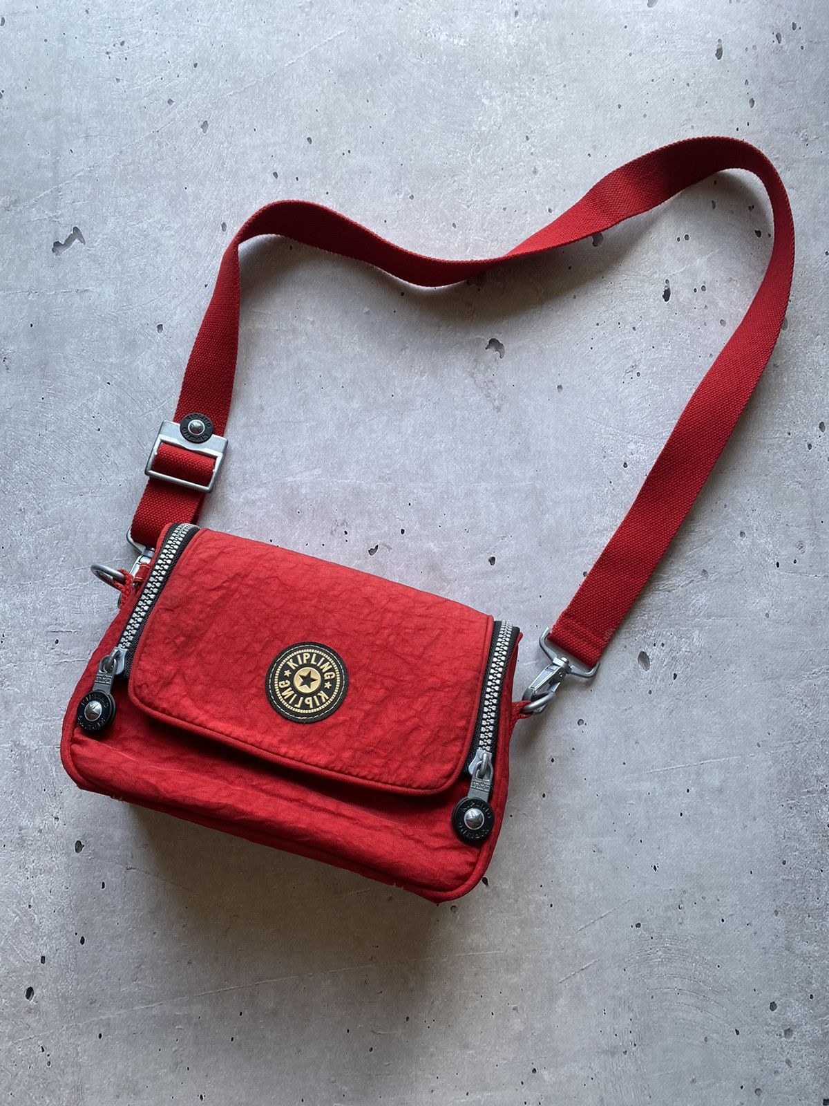 Japanese Brand × Vintage Vintage Y2K Rare Kipling Shoulder Bag Charm Bags Red Size ONE SIZE - 1 Thumbnail
