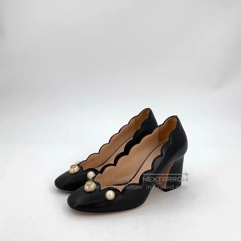 Gucci Gucci Black leather pearl thick heel high heels Size US 5 / IT 35 - 1 Thumbnail