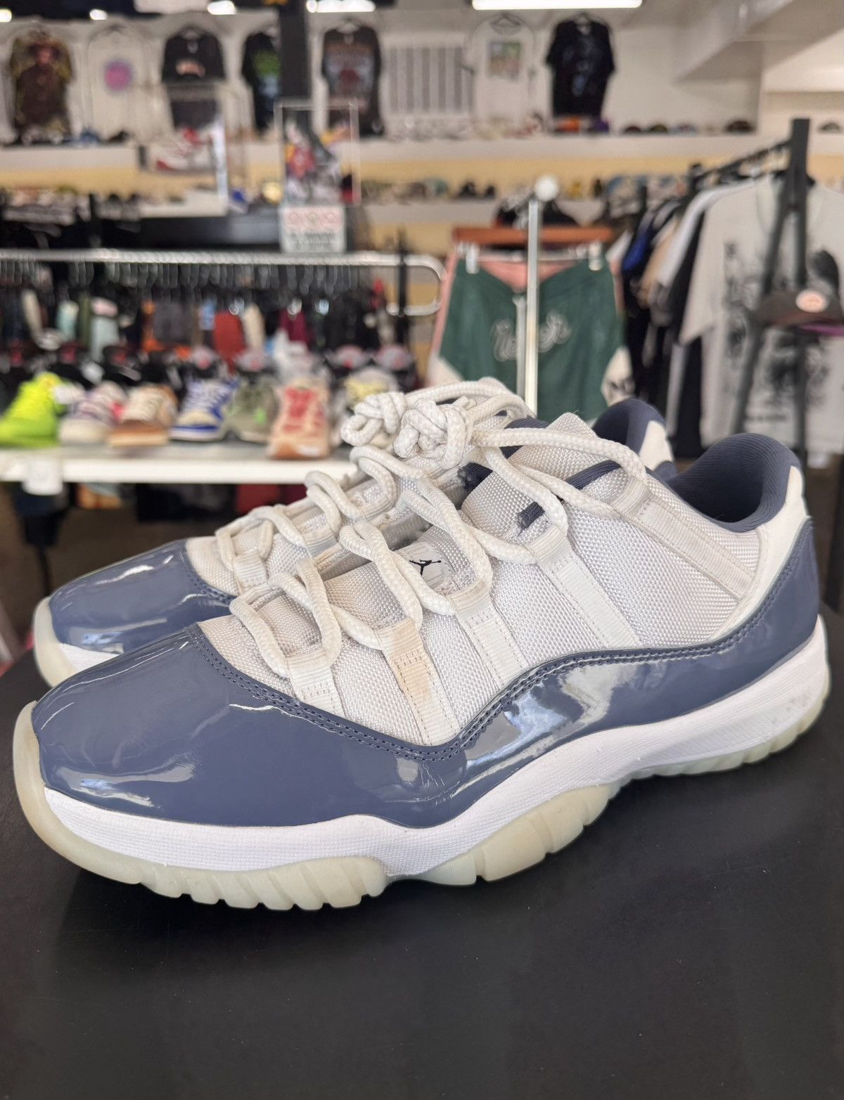 Jordan Brand Air Jordan 11 Low Diffused Blue Size 10.5 (2024) Size US 10.5 / EU 43-44 - 1 Thumbnail