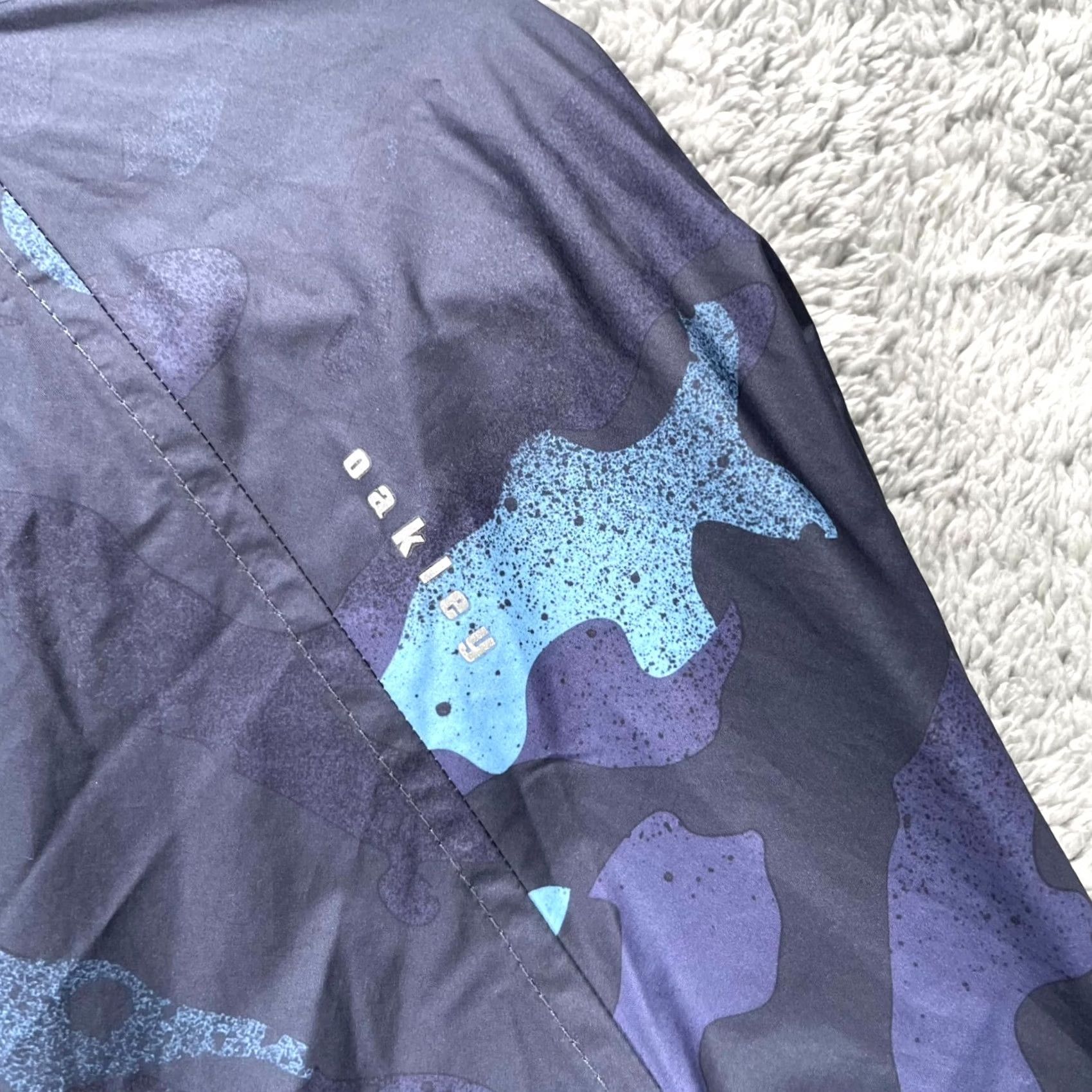 Oakley VINTAGE Oakley Jacket Mens Medium Blue Camo Windbreaker Hooded Full Zip Short Coat Cold Weather Outdoor Coat Mens Size US M / EU 48-50 / 2 - 7 Thumbnail