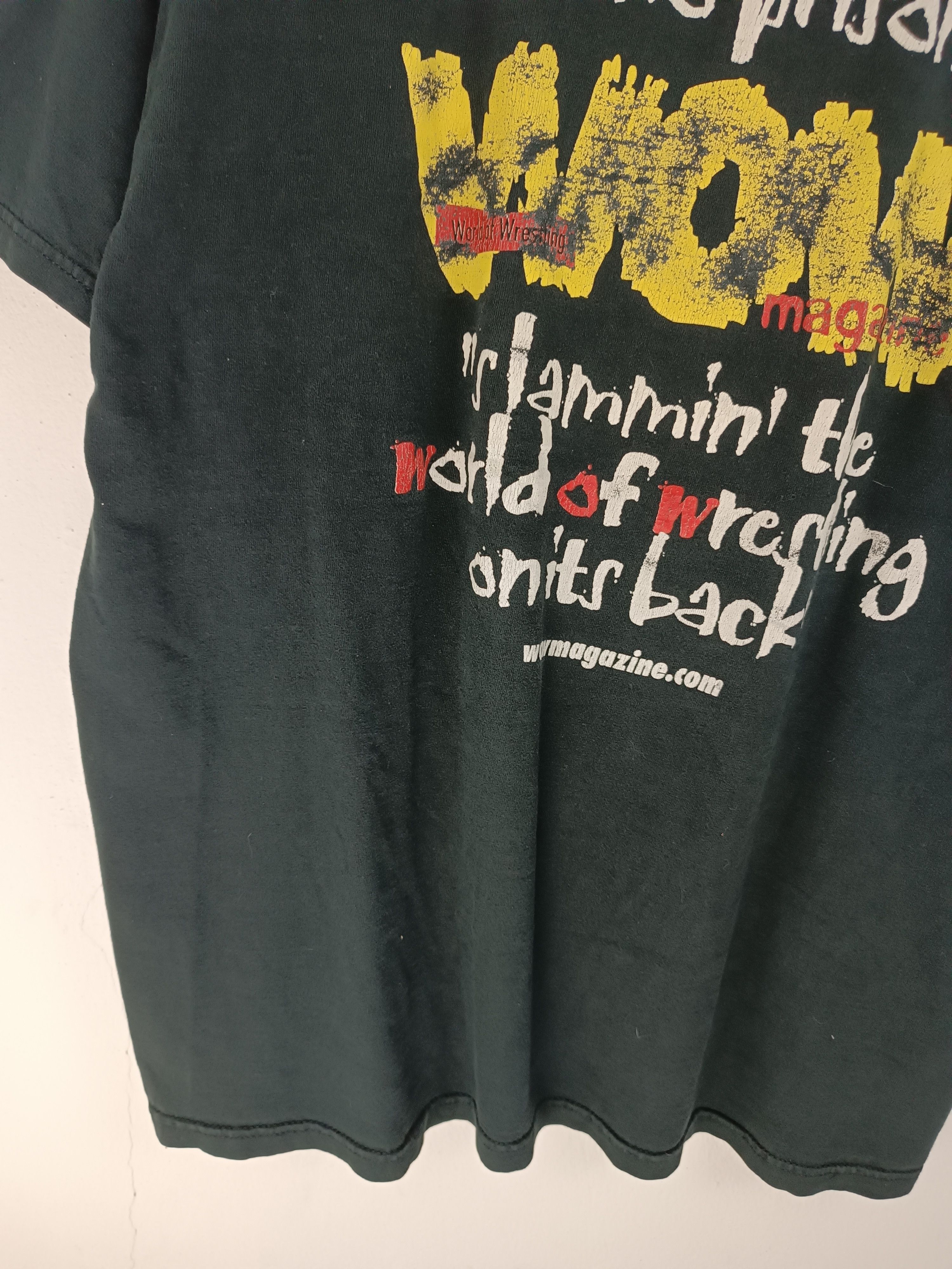 Vintage THRASH FADED VINTAGE 90'S WOW MAGAZINE WWF WCW WCW TEE Size US XL / EU 56 / 4 - 5 Thumbnail