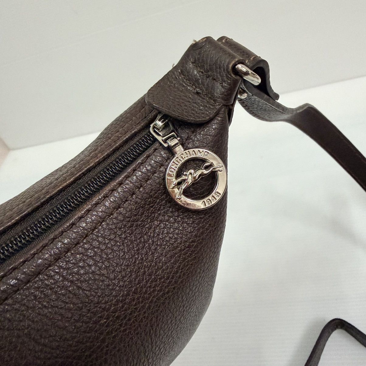 Longchamp Longchamp Leather Small Shoulder Slingbag Size ONE SIZE - 8 Thumbnail
