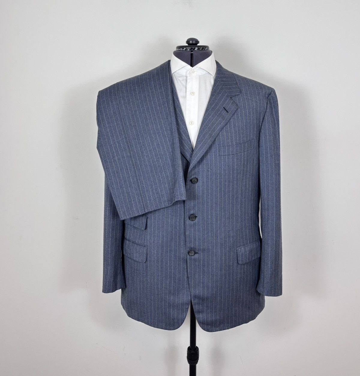 Brioni Brioni Nomentano Men’s 2-Piece Blue Pinstripe Wool Suit Size 48R - 1 Thumbnail