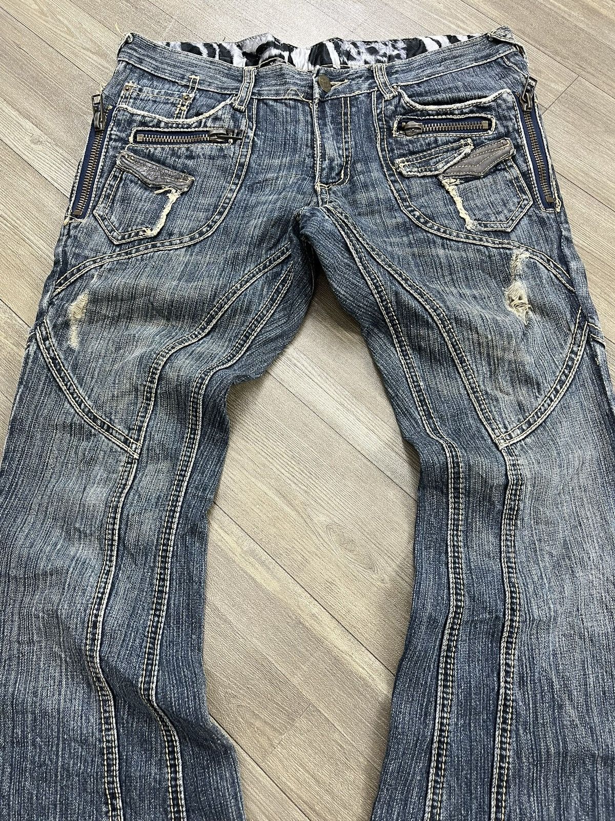 Tornado Mart 2000s Tornado Mart Spiral Distressed Lgb Punk Flared Jeans Size US 32 / EU 48 - 2 Thumbnail