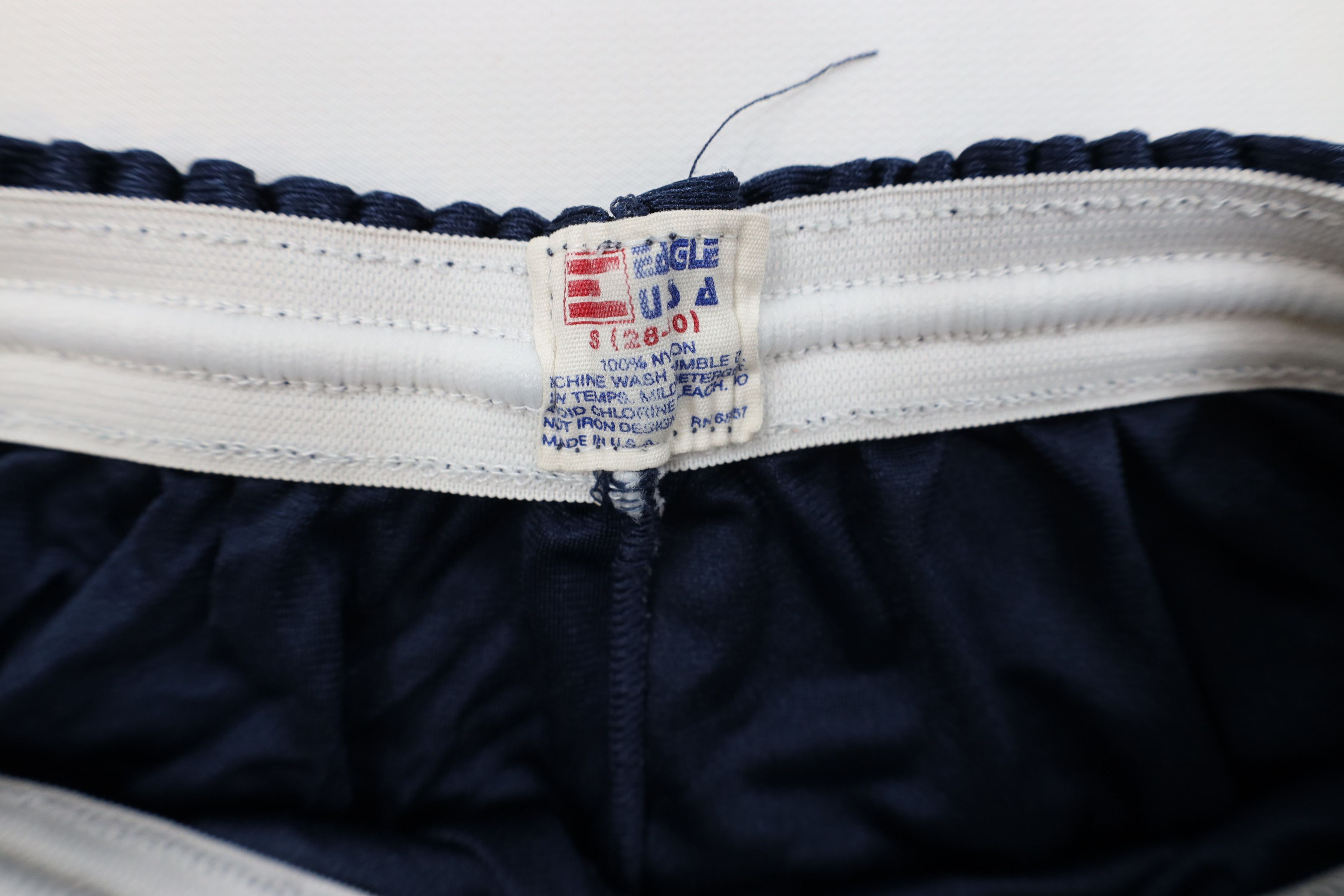 Vintage Vintage 90s Streetwear Nylon Basketball Gym Shorts Blue USA Size US 30 / EU 46 - 6 Thumbnail