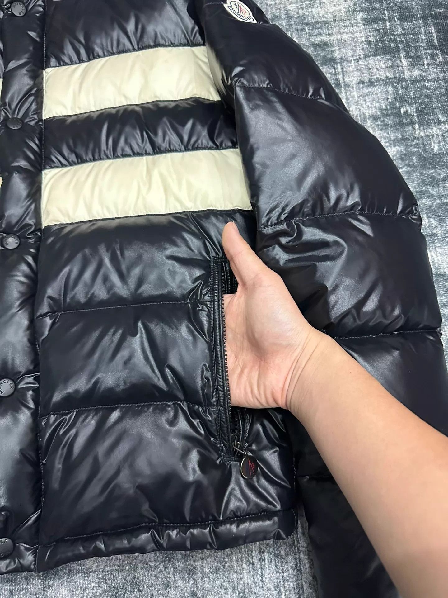 Moncler Moncler Thomas striped glossy black puffer coat M Size XS / US 0-2 / IT 36-38 - 4 Thumbnail
