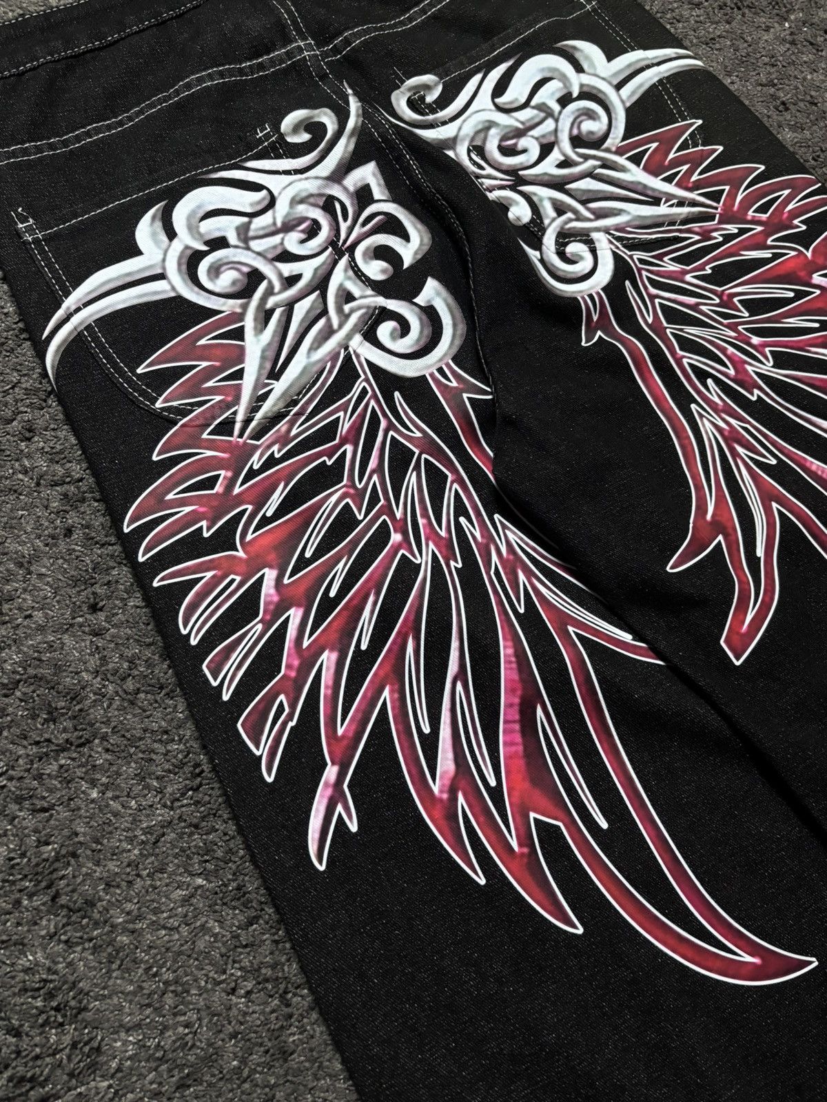 Jean × Vintage Vintage rare tribal angel wings cross red black baggy jeans Size US 33 - 9 Thumbnail