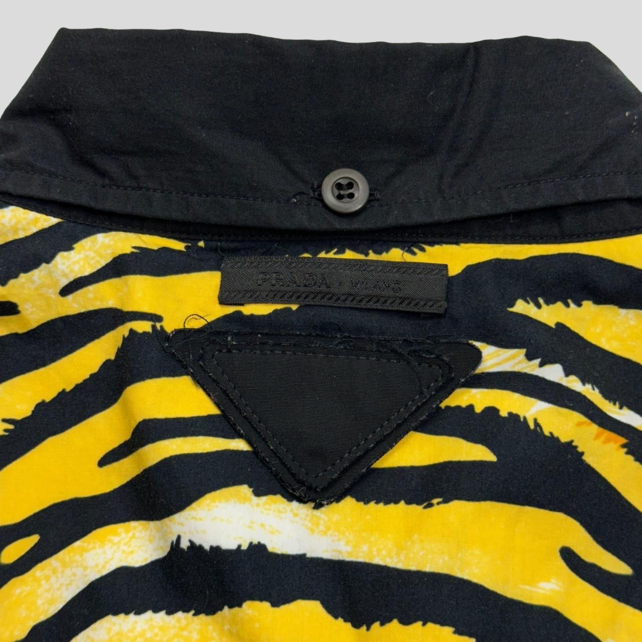Prada Prada Milano 2018 Comic Strip Boxy Graphic Shirt - M Size US M / EU 48-50 / 2 - 5 Thumbnail