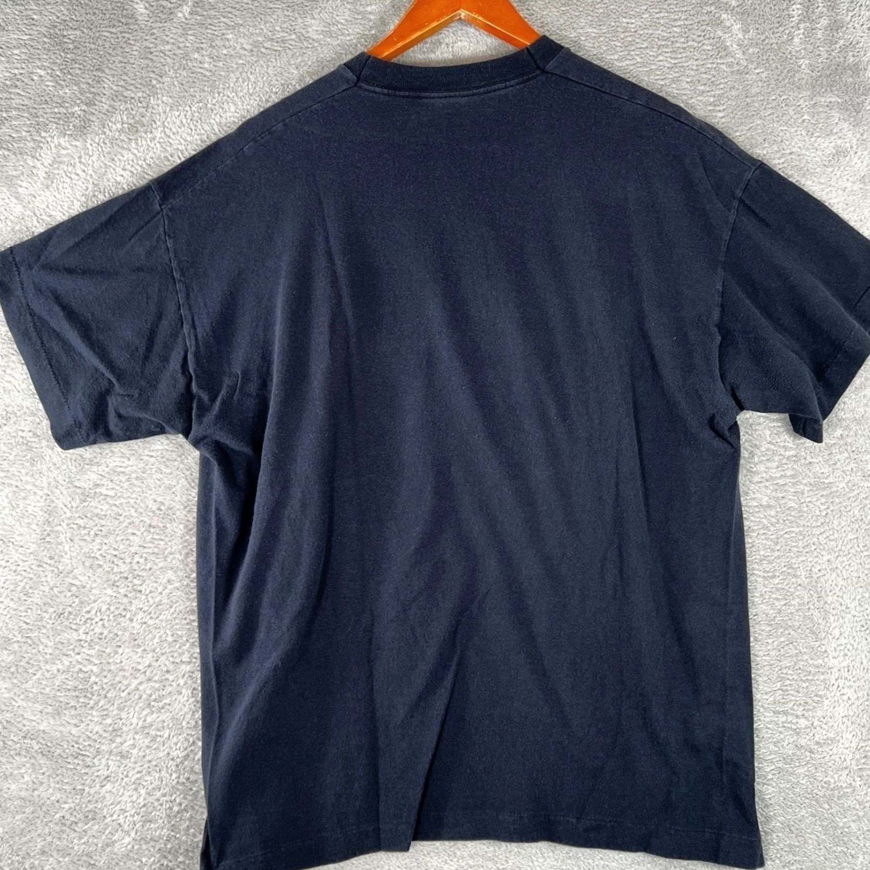 Vintage VINTAGE London England Shirt Mens XL Black Guard Graphic Screen Stars 90s Size US XL / EU 56 / 4 - 2 Thumbnail