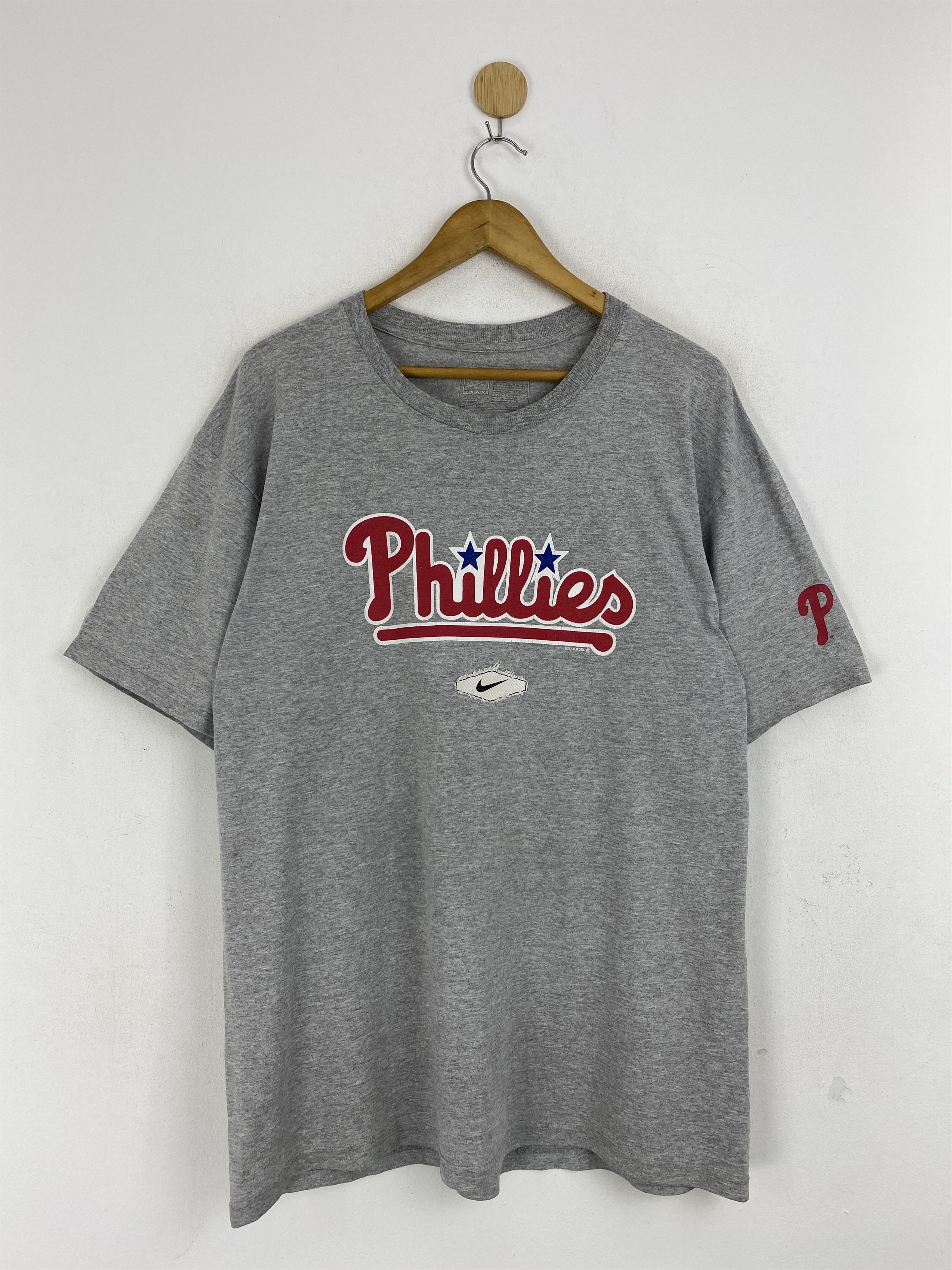 Nike × Vintage Vintage Nike Phillies Spellout Crewneck T Shirt TA0705 Size US L / EU 52-54 / 3 - 1 Thumbnail