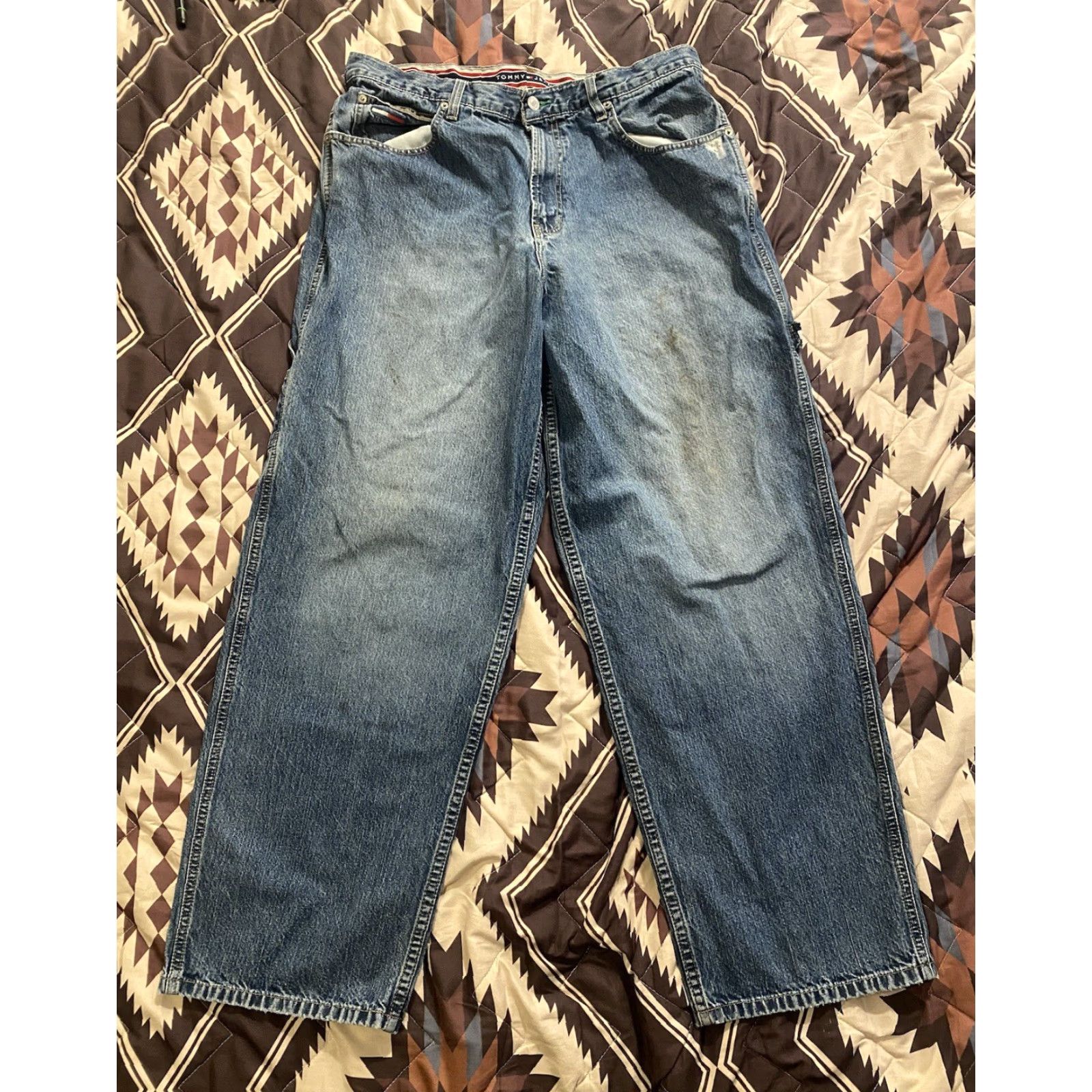 Tommy Hilfiger VINTAGE Tommy Jeans Baggy Carpenter Jeans 34x32 Medium Wash 90s Hip Hop Flag Mens Jeans Size US 34 / EU 50 - 2 Thumbnail