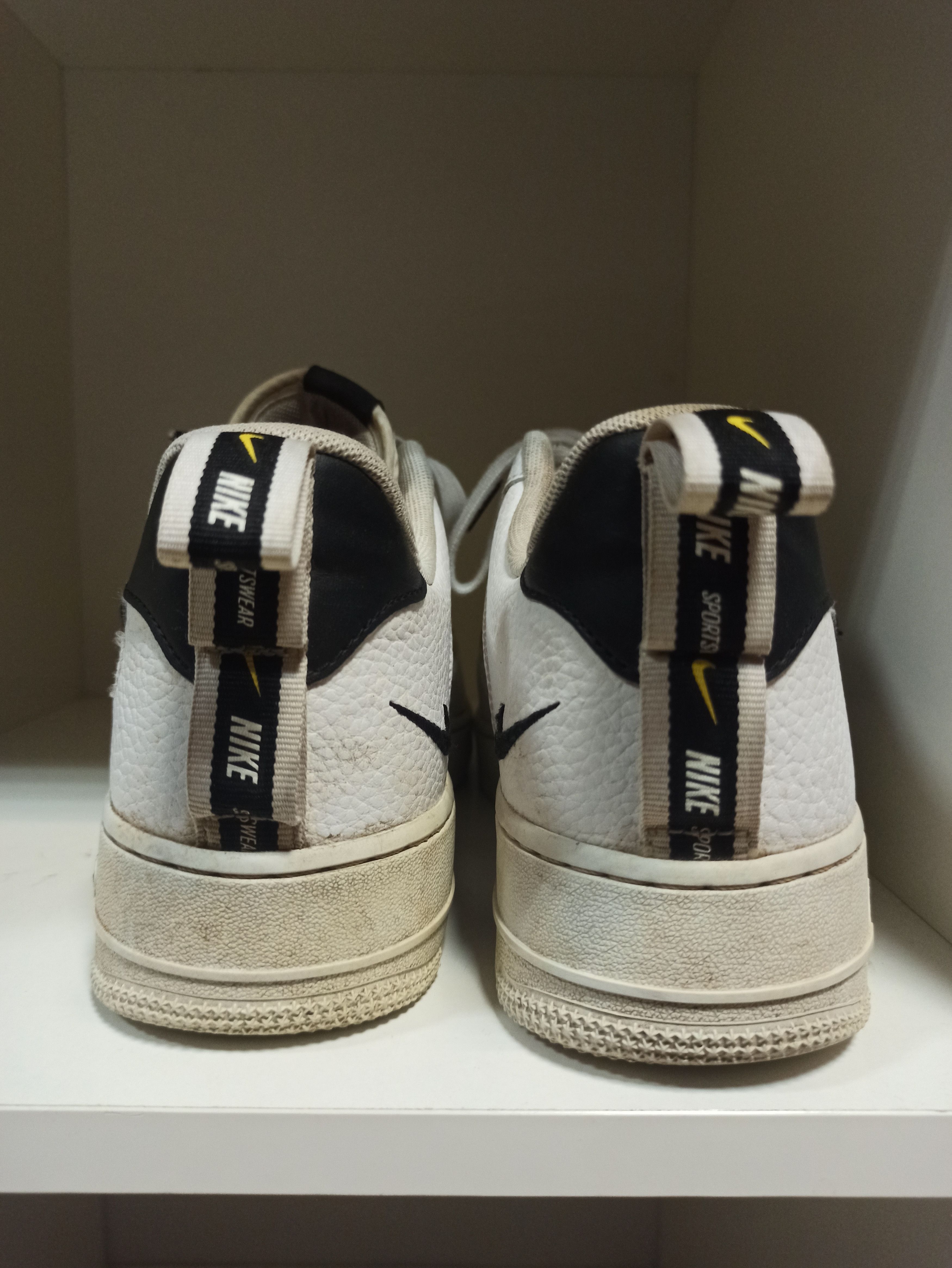 Japanese Brand Nike AF-1 Utility Pria Size US 9 / EU 42 - 7 Thumbnail