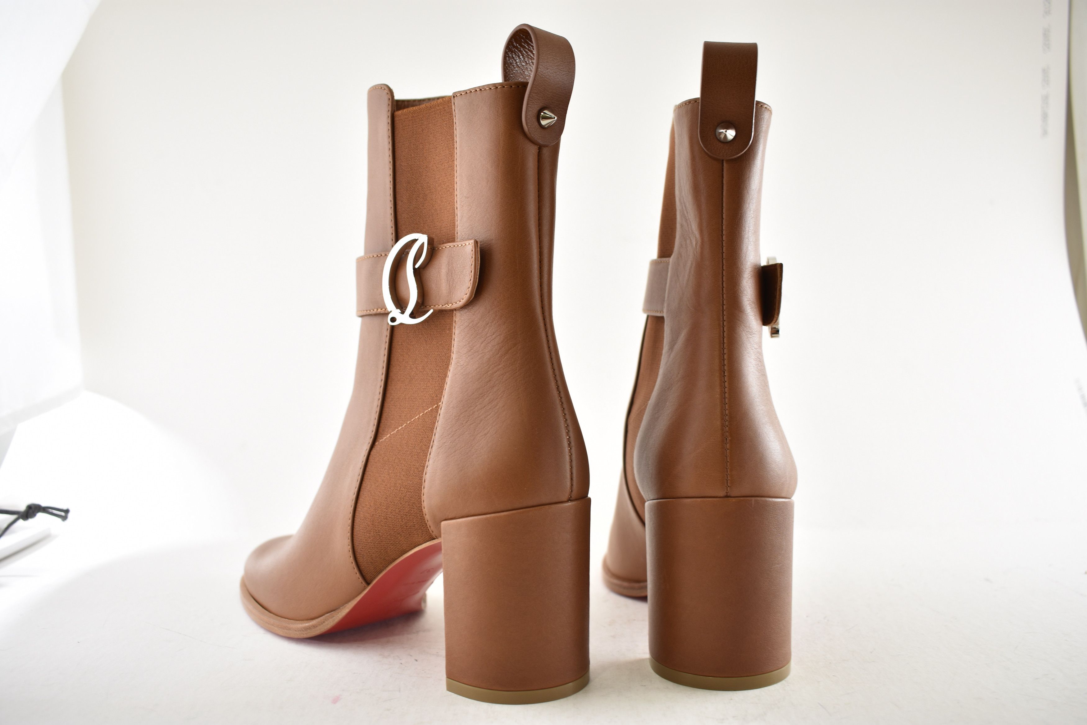 Christian Louboutin CL Chelsea Booty 70 Cuoio Brown Block Heel Ankle Bootie 37 Size US 7 / IT 37 - 12 Thumbnail