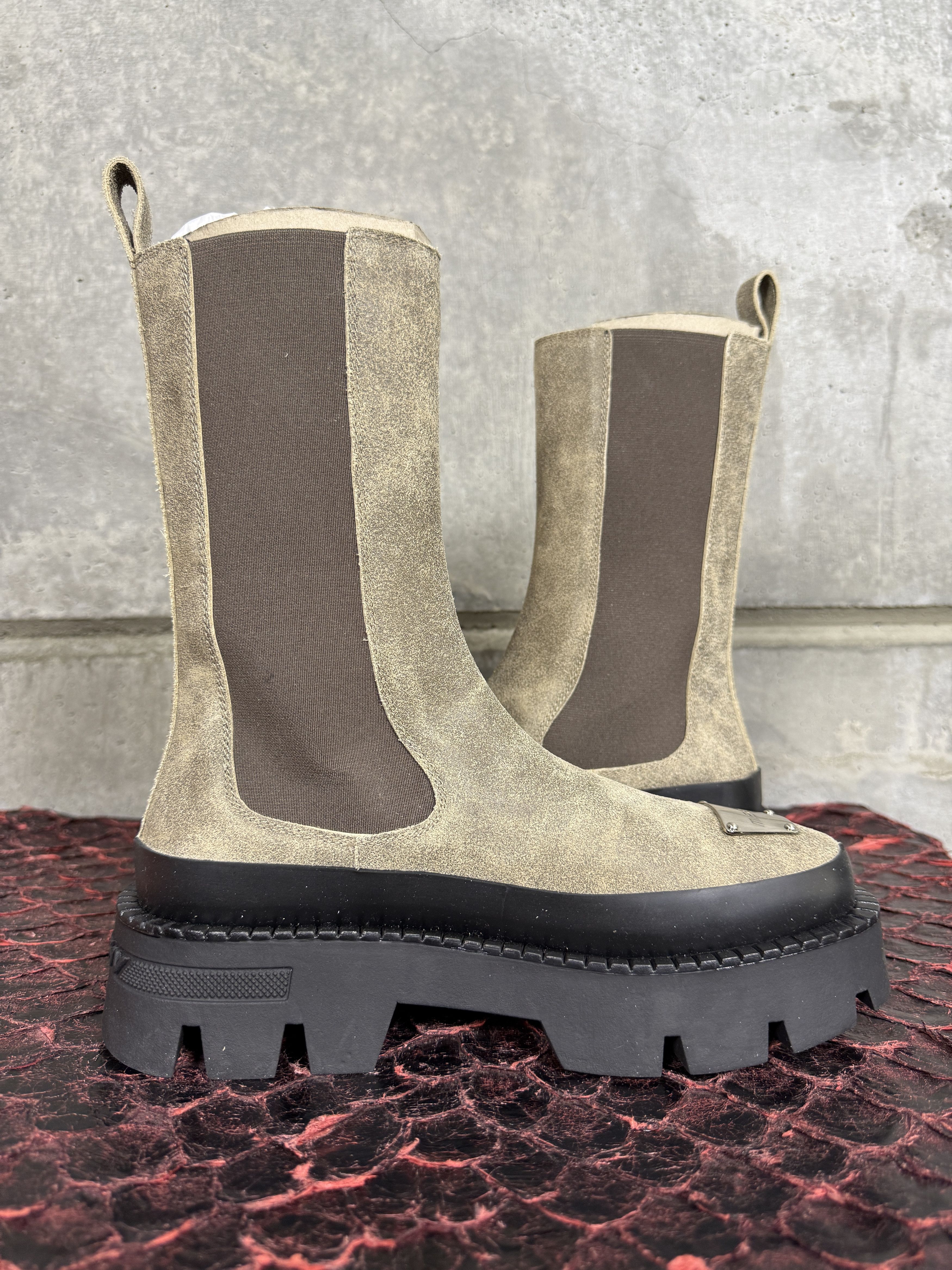 Misbhv $440 MISBHV The 2000 Chelsea Boots Size US 8 / IT 38 - 13 Thumbnail