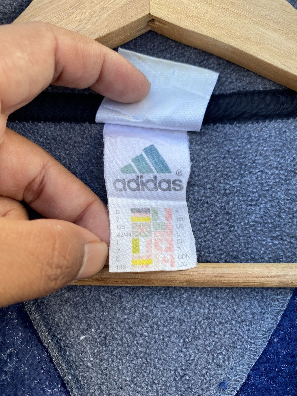 Adidas Rare ADIDAS Blue Sweater Size US L / EU 52-54 / 3 - 15 Thumbnail