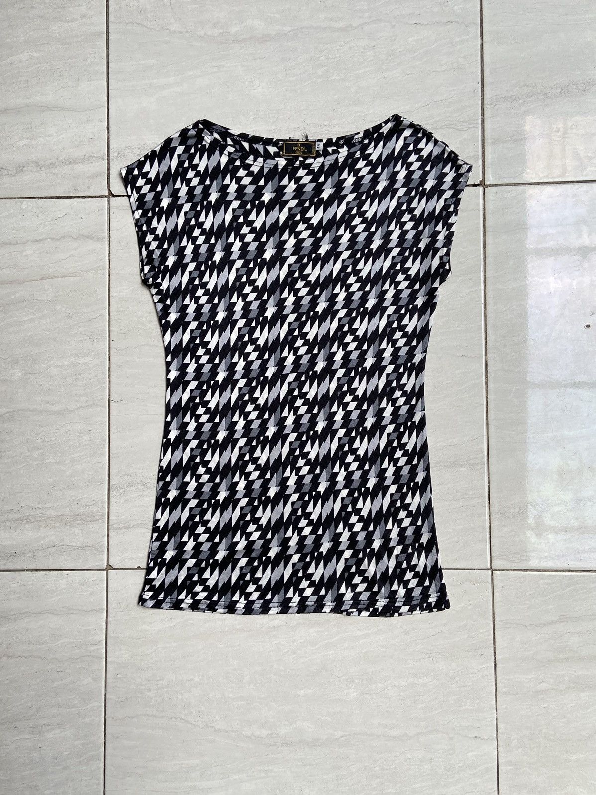 Fendi FENDI Motive T-shirt Size US XXS / EU 40 - 6 Thumbnail