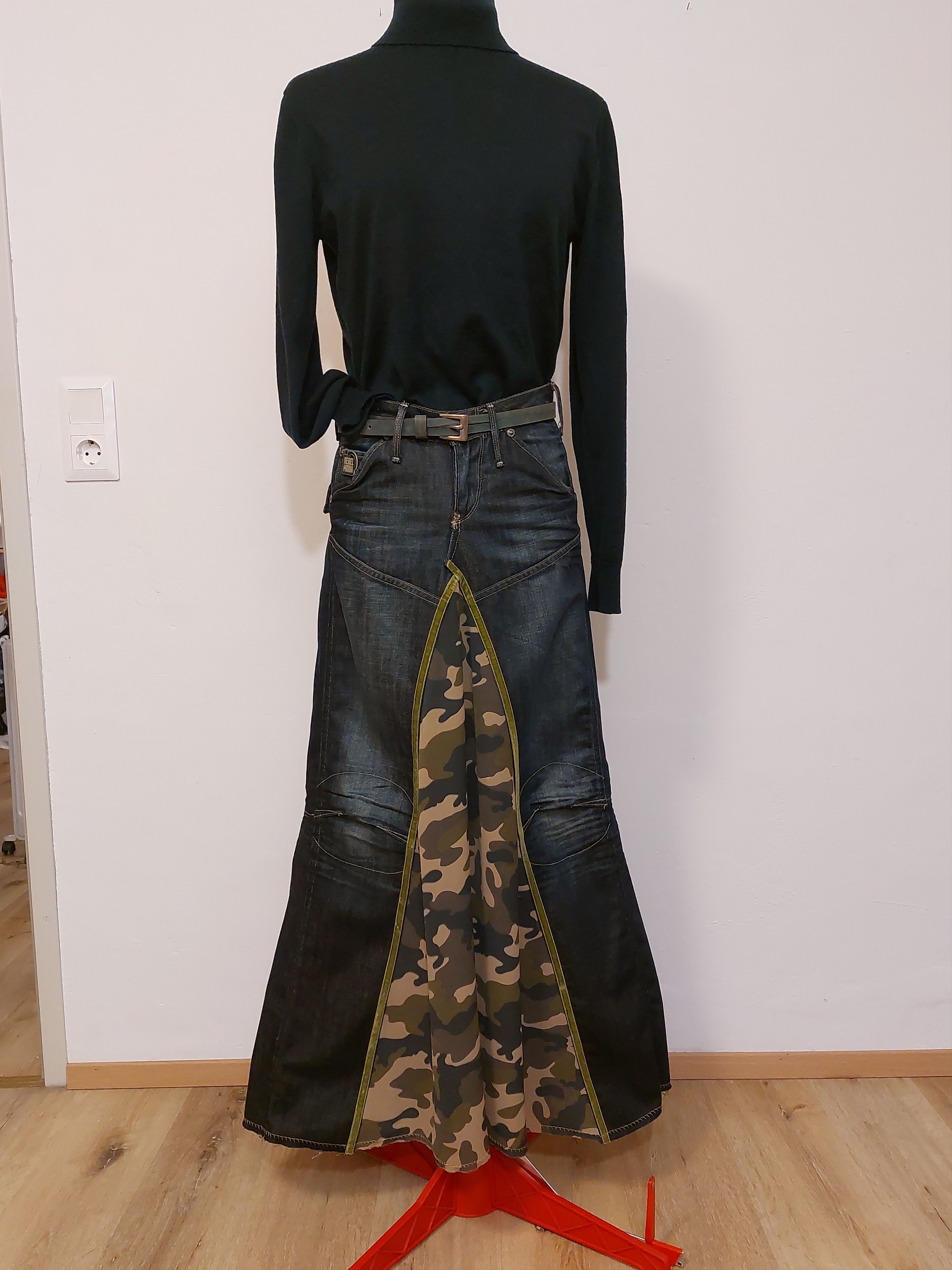 G-Star G-Star Reworked Camo Panel Skirt – Upcycled Art Denim Size 25" / US 0 / IT 36 - 3 Thumbnail