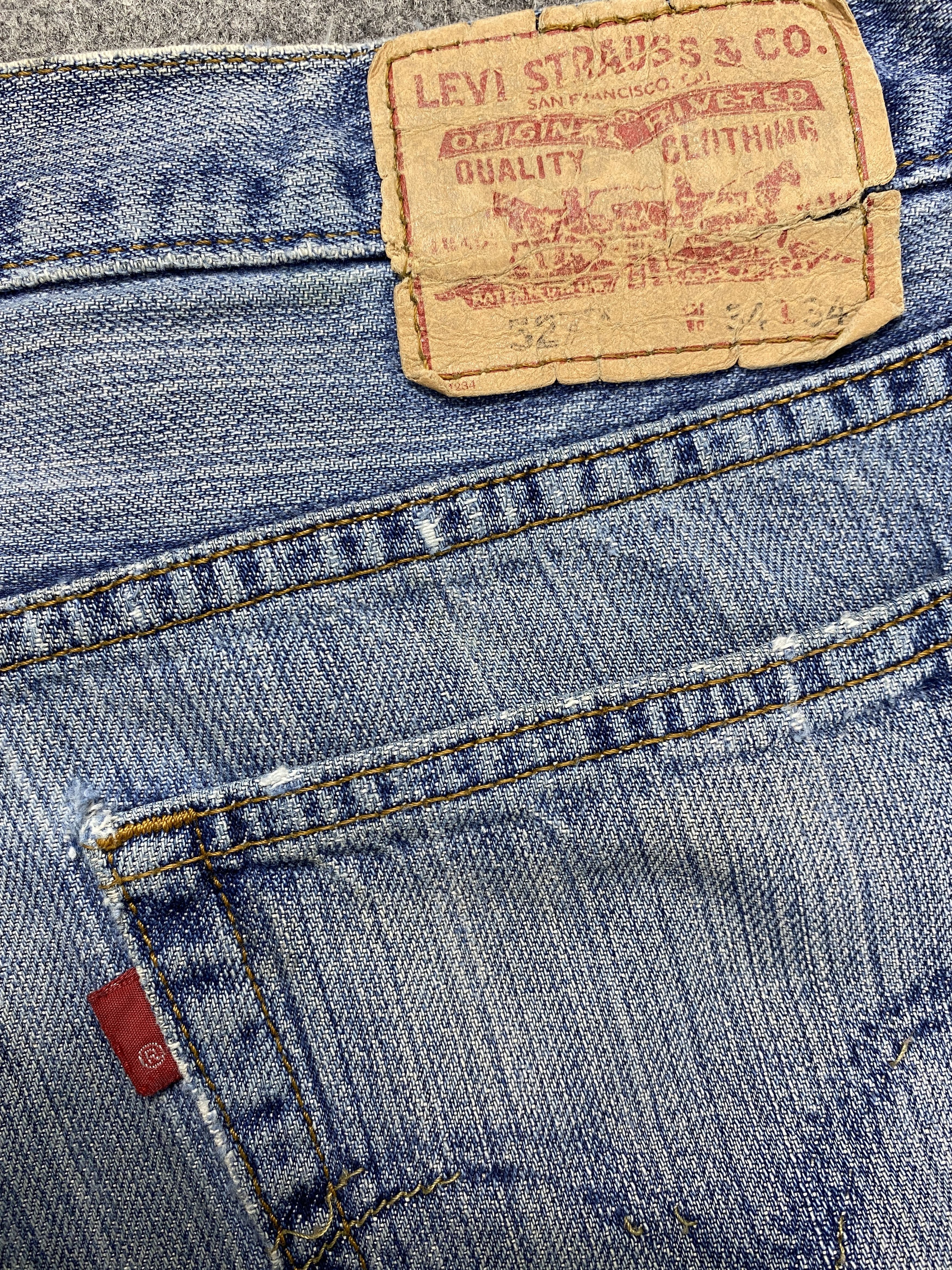 Levi's Blue Vintage Levi's 527 Jeans 35x33 Denim -JN2167 Size US 35 - 9 Thumbnail
