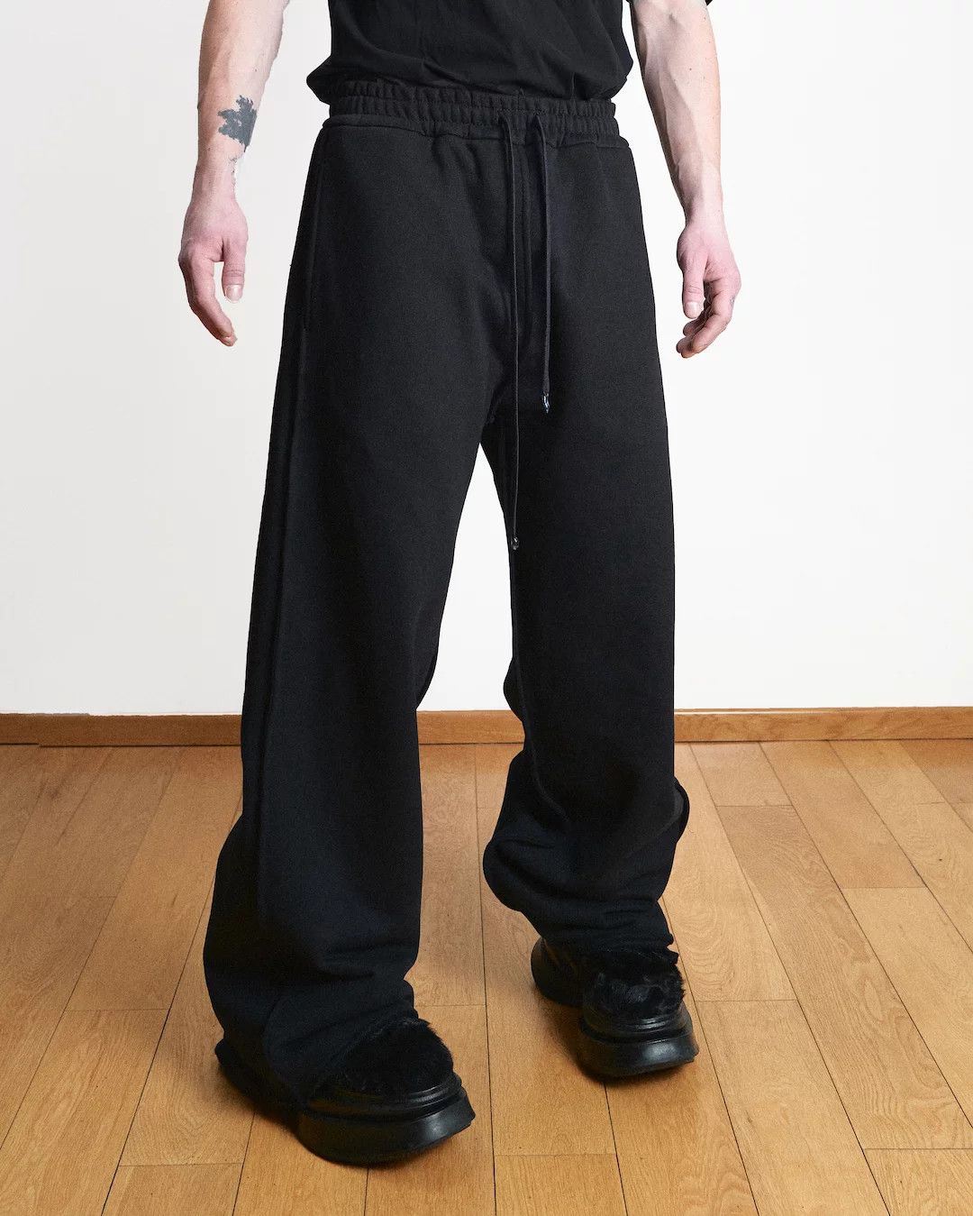 image of Individual Designer Nktrmnv Wide Heavy-Weight Cotton Trackpants in Black, Men's (Size 32)