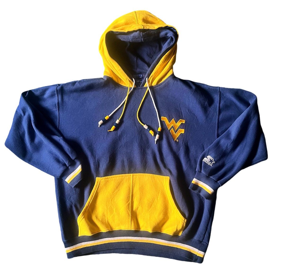 NCAA × Starter × Vintage 1990’s NCAA West Virginia Mountaineers Starter hoodie size L Size US L / EU 52-54 / 3 - 1 Thumbnail