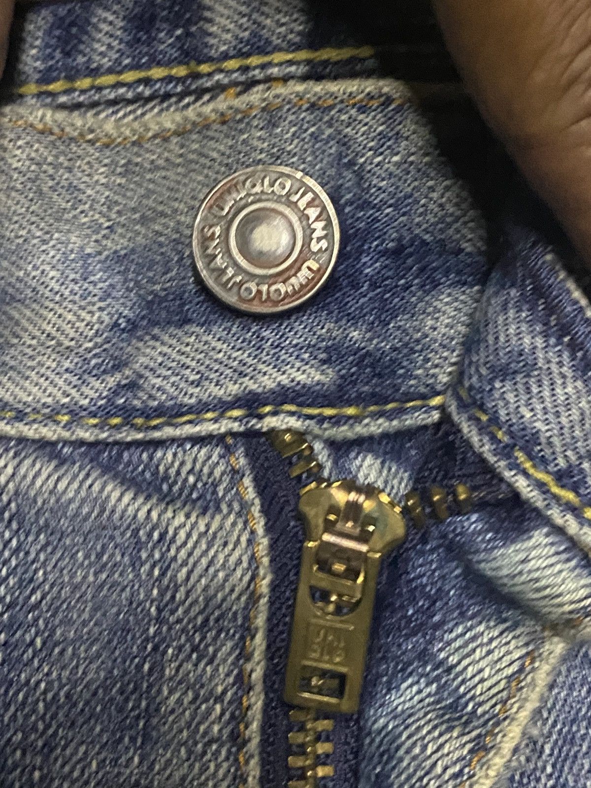 Japanese Brand Vintage Japanese Uniqlo Faded Wash Distressed Loose Jeans Size US 32 / EU 48 - 10 Thumbnail